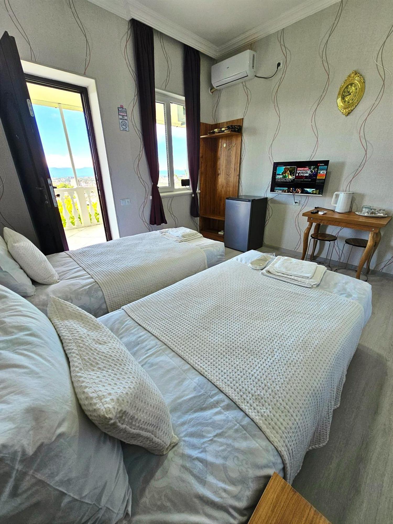 Hilltop Guest House Κουτάισι Εξωτερικό φωτογραφία